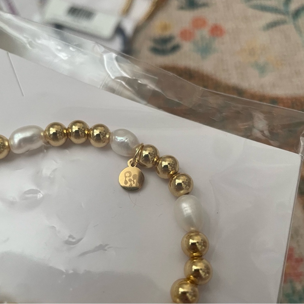 NWT Revolve Petit Moments Gold Pearl Star Charm Bracelet - Picture 4 of 5
